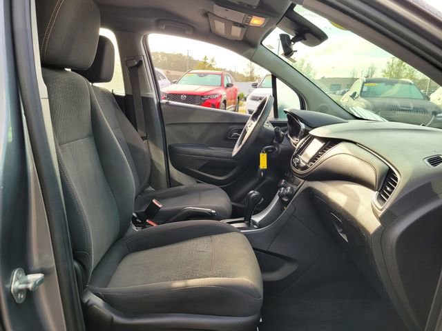 Used 2020 Chevrolet Trax LS w/ Tint and Cruise Package image 17