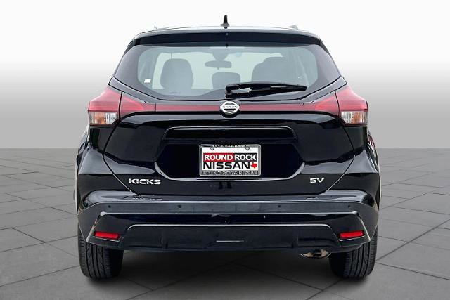 Certified 2021 Nissan Kicks SV image 4