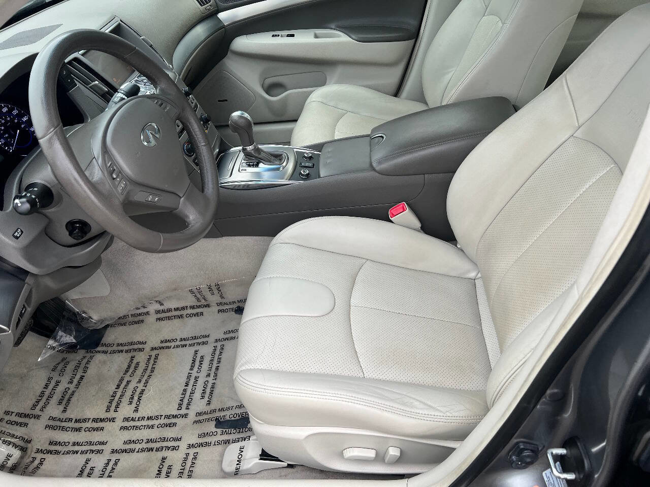 Used 2012 INFINITI G37 x w/ Premium Pkg image 19