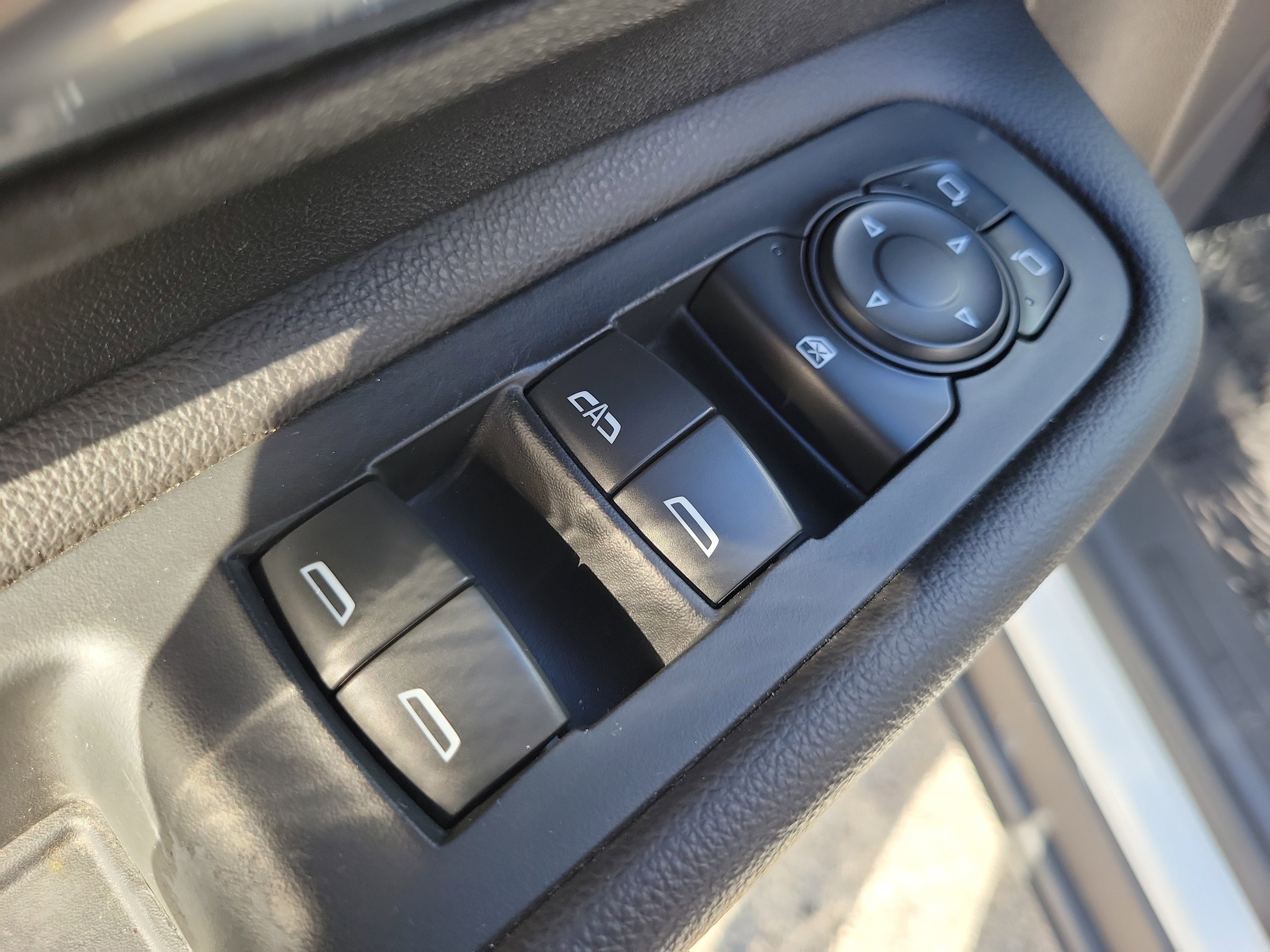 Used 2020 GMC Terrain SLE image 22