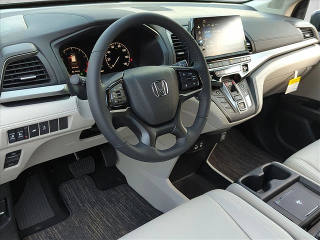 Certified 2026 Honda Odyssey EX-L image 3