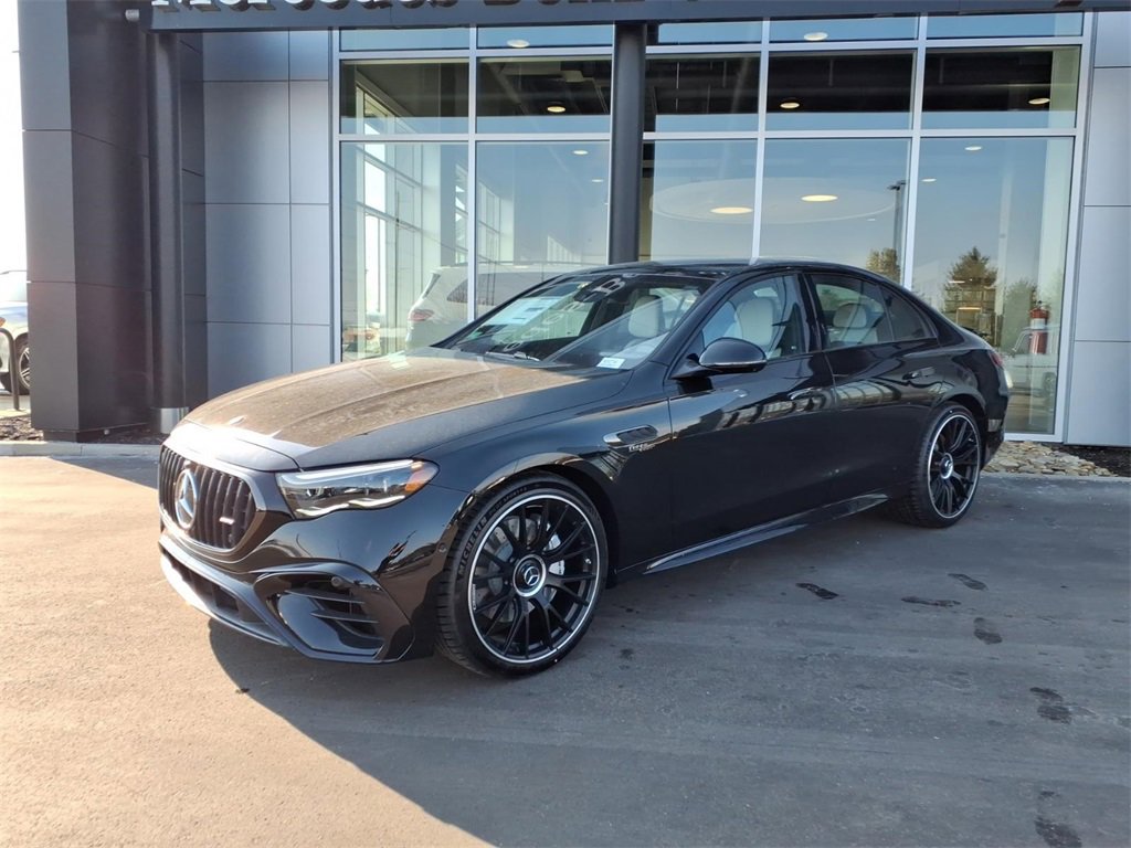 New 2026 Mercedes-Benz E 53 AMG e 4MATIC Sedan image 2