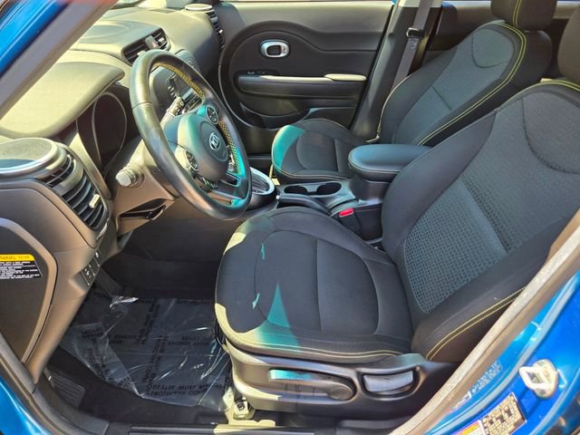 Used 2016 Kia Soul + w/ Designer's Package FWD image 13
