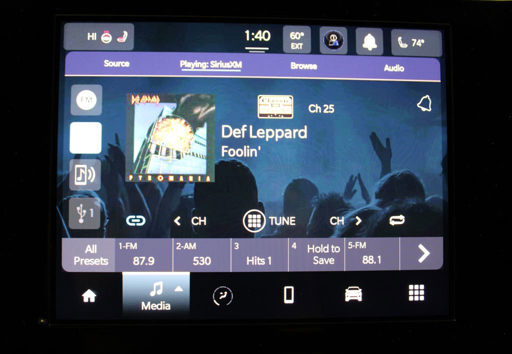 New 2025 Jeep Grand Cherokee Laredo X w/ Luxury Tech Group I image 15