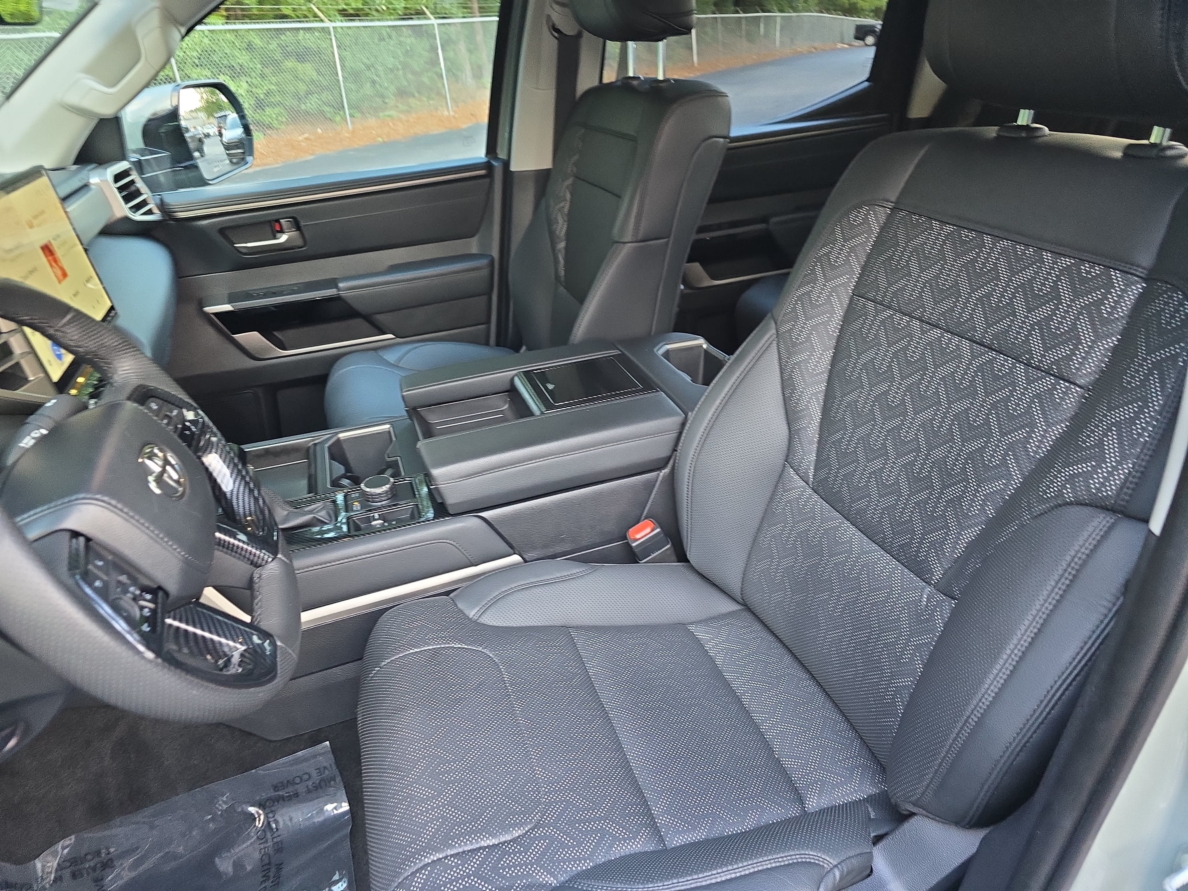 Used 2024 Toyota Tundra Limited w/ Power Package AWD/4WD image 14