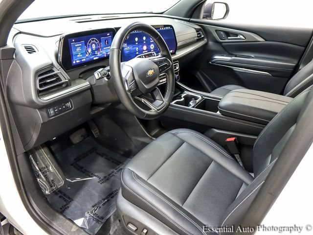 Certified 2025 Chevrolet Traverse LT AWD/4WD image 11