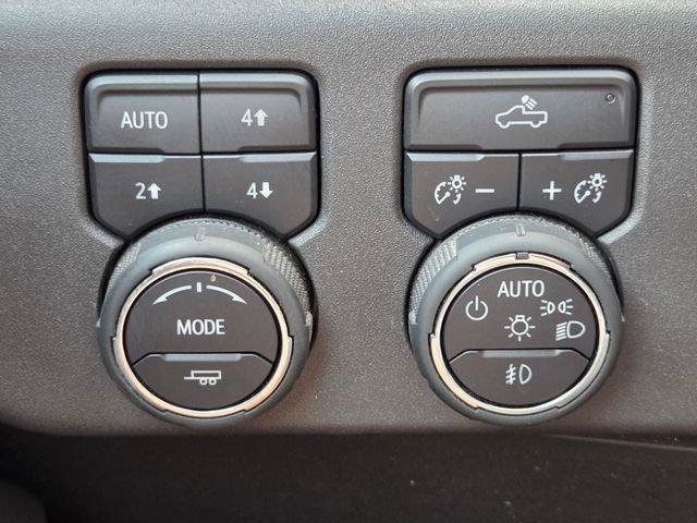 Used 2022 Chevrolet Silverado 1500 LT Trail Boss w/ Convenience Package II image 22