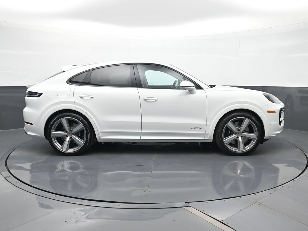 New 2026 Porsche Cayenne GTS AWD/4WD image 21