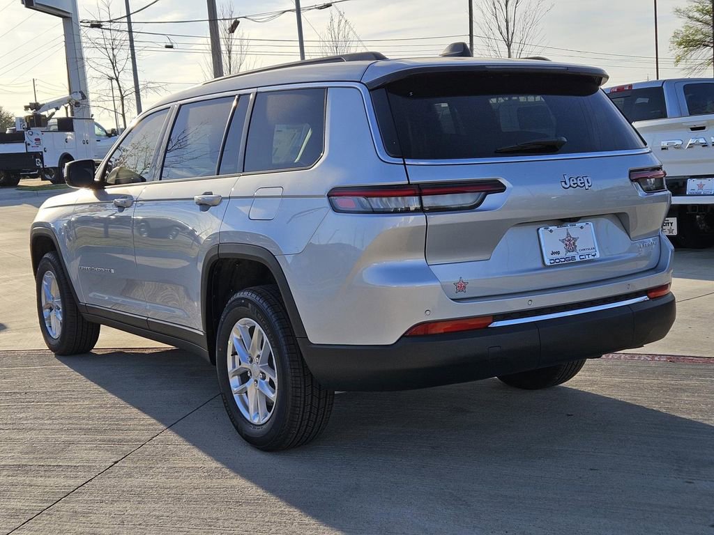 New 2026 Jeep Grand Cherokee L Laredo RWD image 3