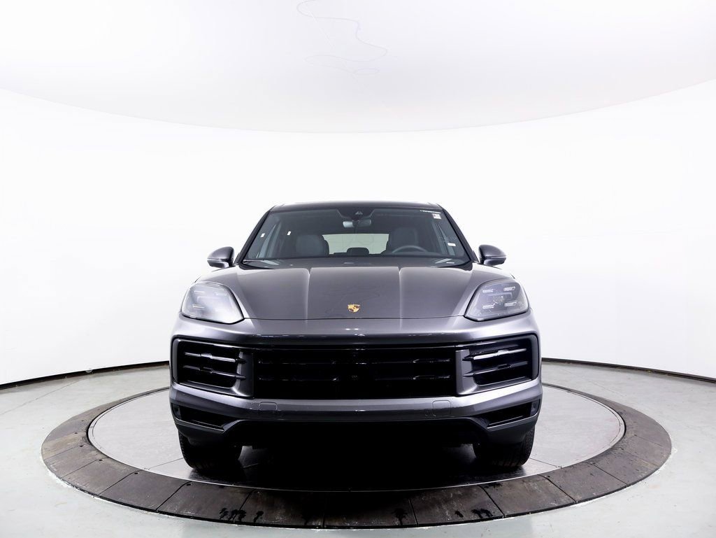 Certified 2025 Porsche Cayenne image 25