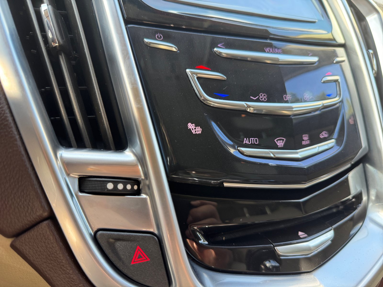 Used 2015 Cadillac SRX Performance w/ Driver Awareness Package AWD/4WD image 21