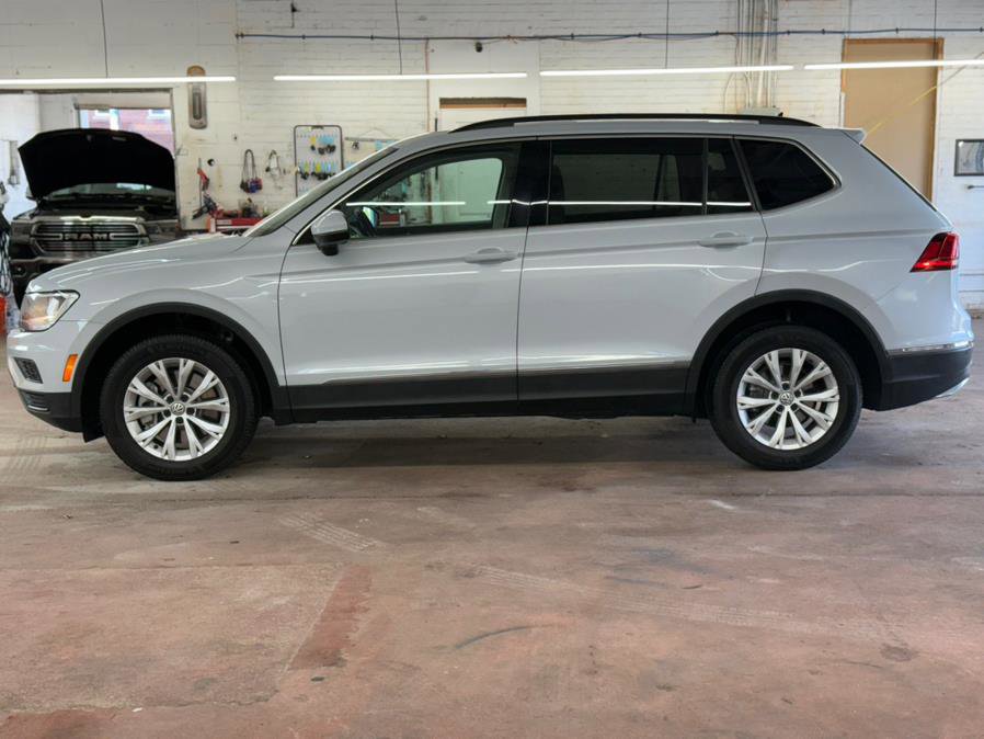 Used 2018 Volkswagen Tiguan SE w/ Panoramic Sunroof Package AWD/4WD image 12
