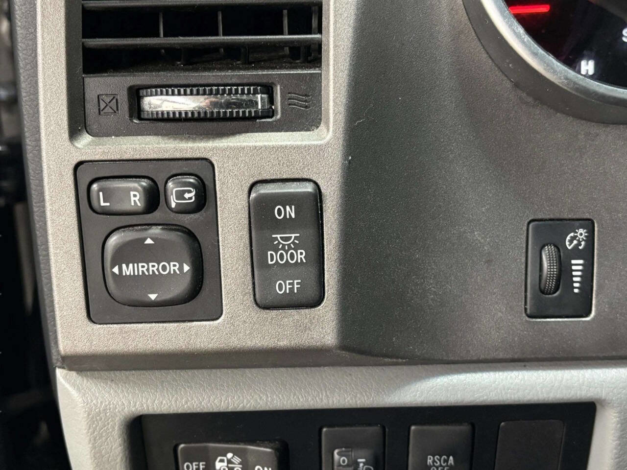 Used 2010 Toyota Tundra Limited image 47