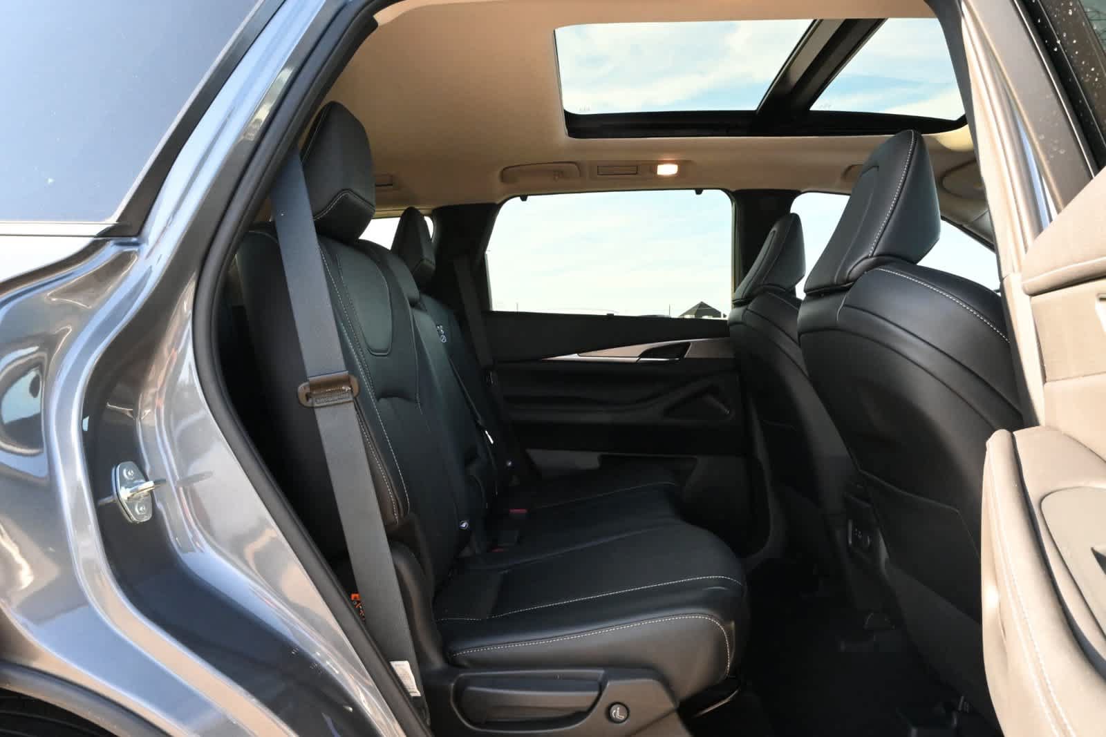 Certified 2023 INFINITI QX60 Luxe w/ Cargo Package AWD/4WD image 21