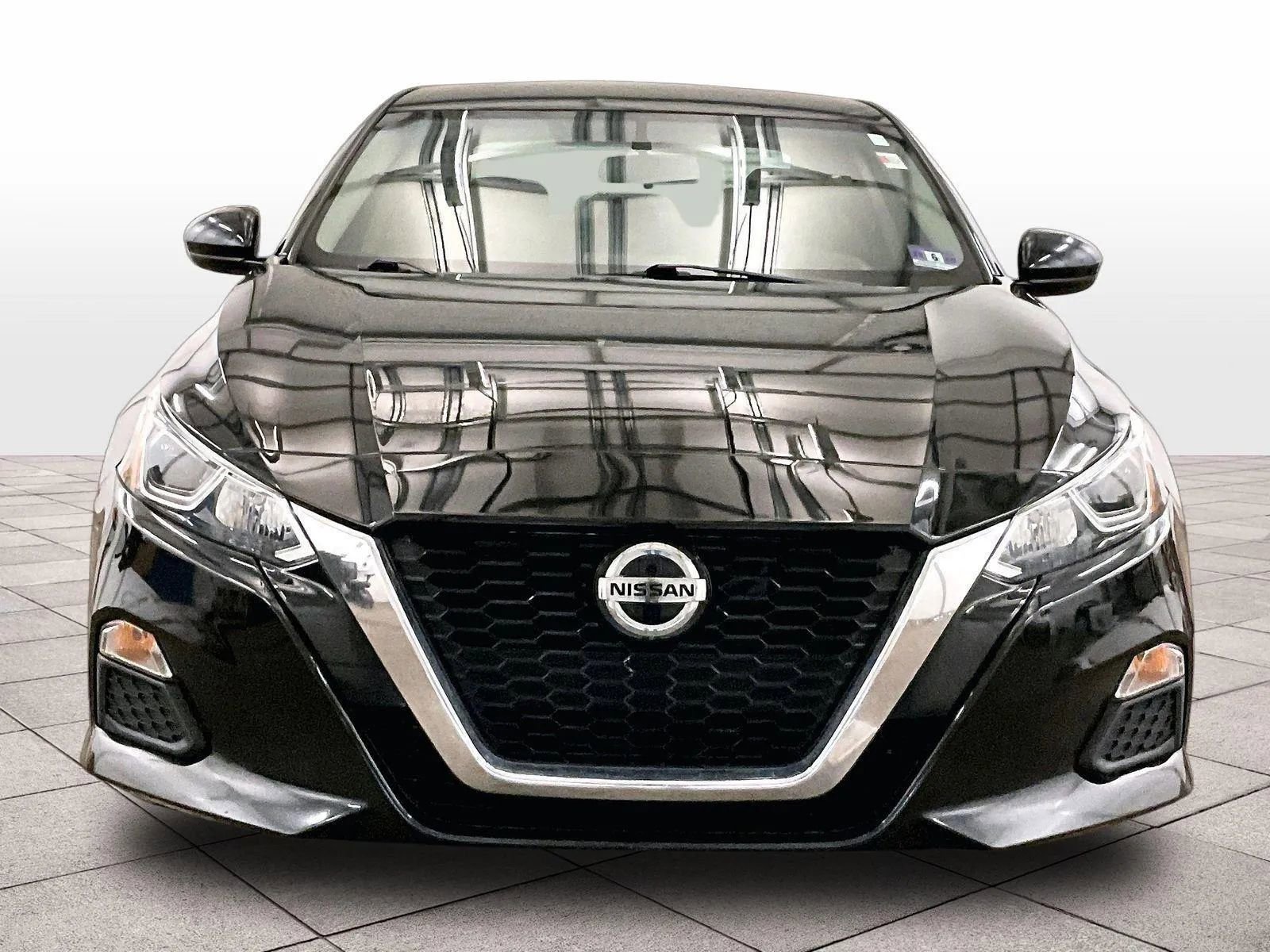 Used 2019 Nissan Altima 2.5 S FWD image 3
