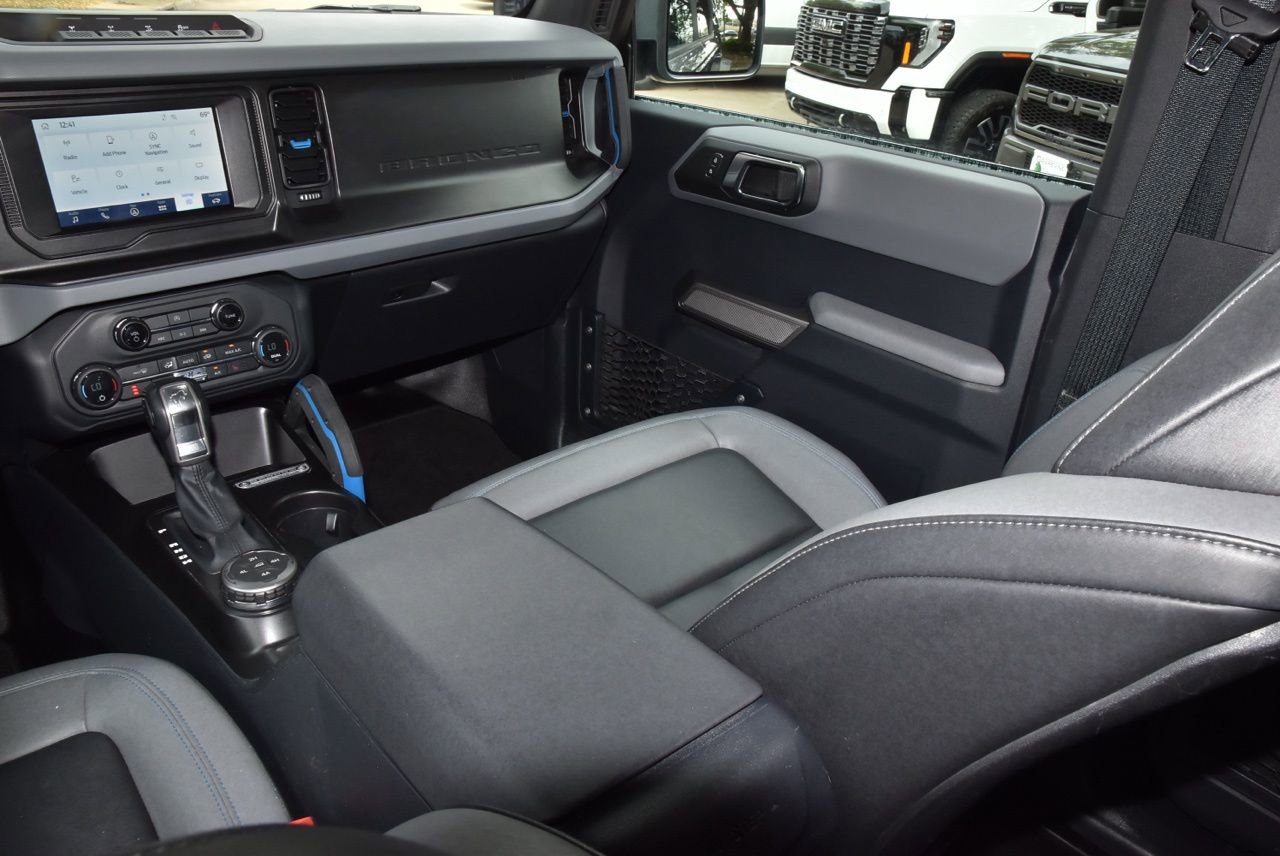 Certified 2021 Ford Bronco Black Diamond w/ Sasquatch Package image 17