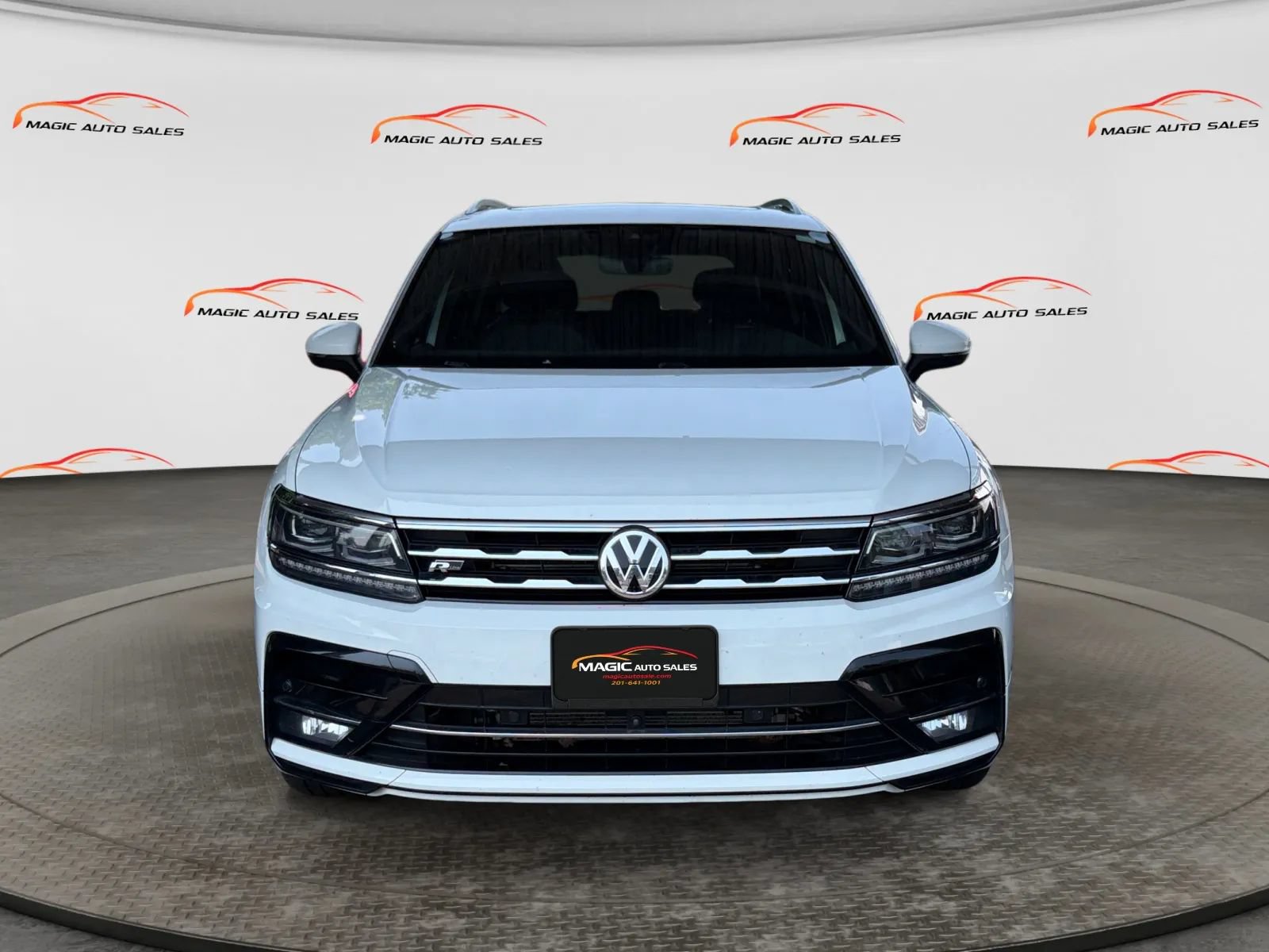 Used 2021 Volkswagen Tiguan SEL Premium R-Line AWD/4WD image 3