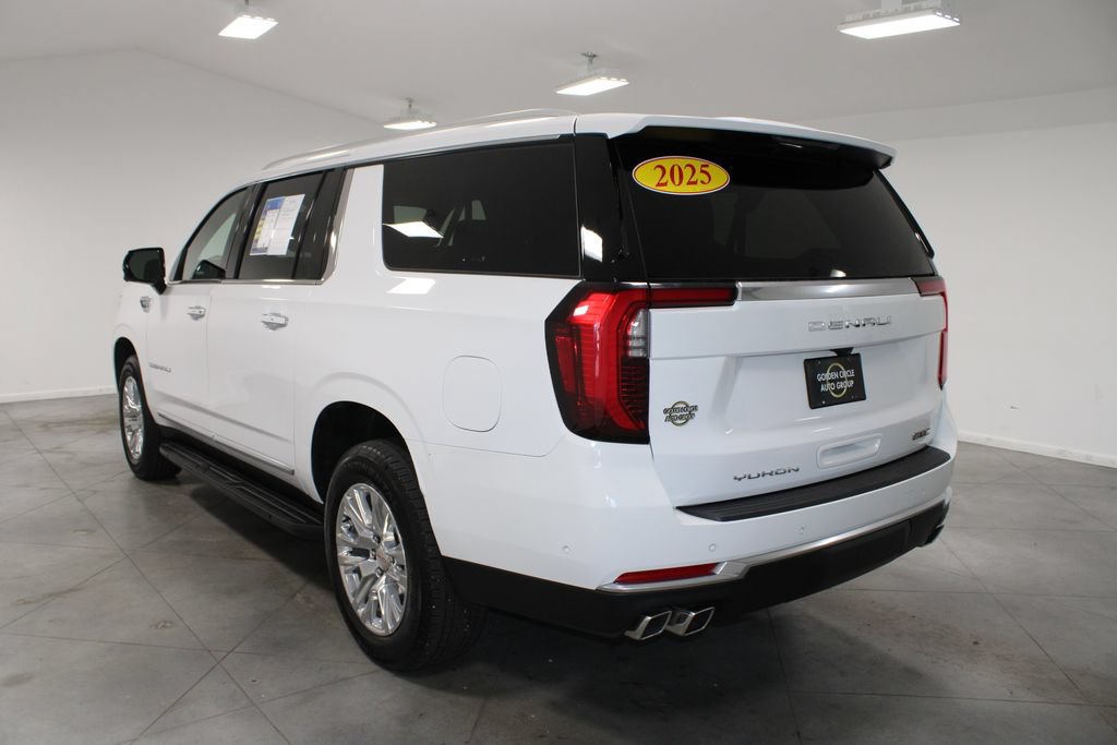 Used 2025 GMC Yukon XL Denali AWD/4WD image 7