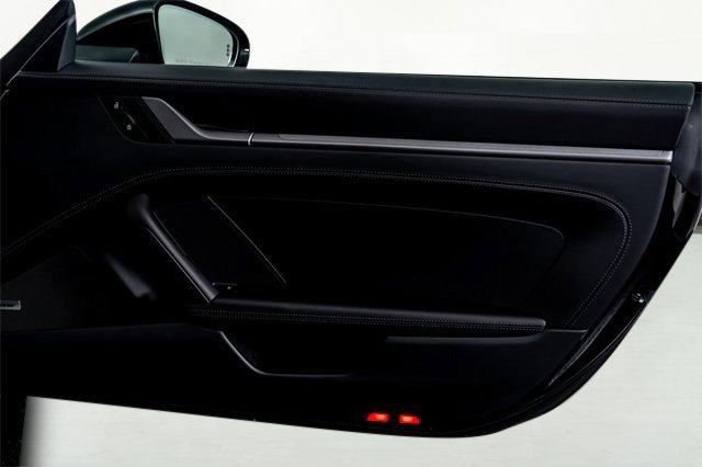 Used 2025 Porsche 911 Carrera image 37
