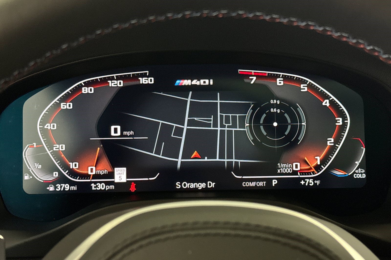 Certified 2025 BMW X4 M40i w/ Premium Package AWD/4WD image 18