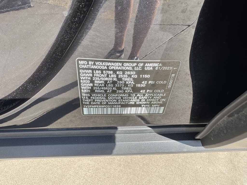 Used 2023 Volkswagen ID.4 Pro S Plus RWD image 44