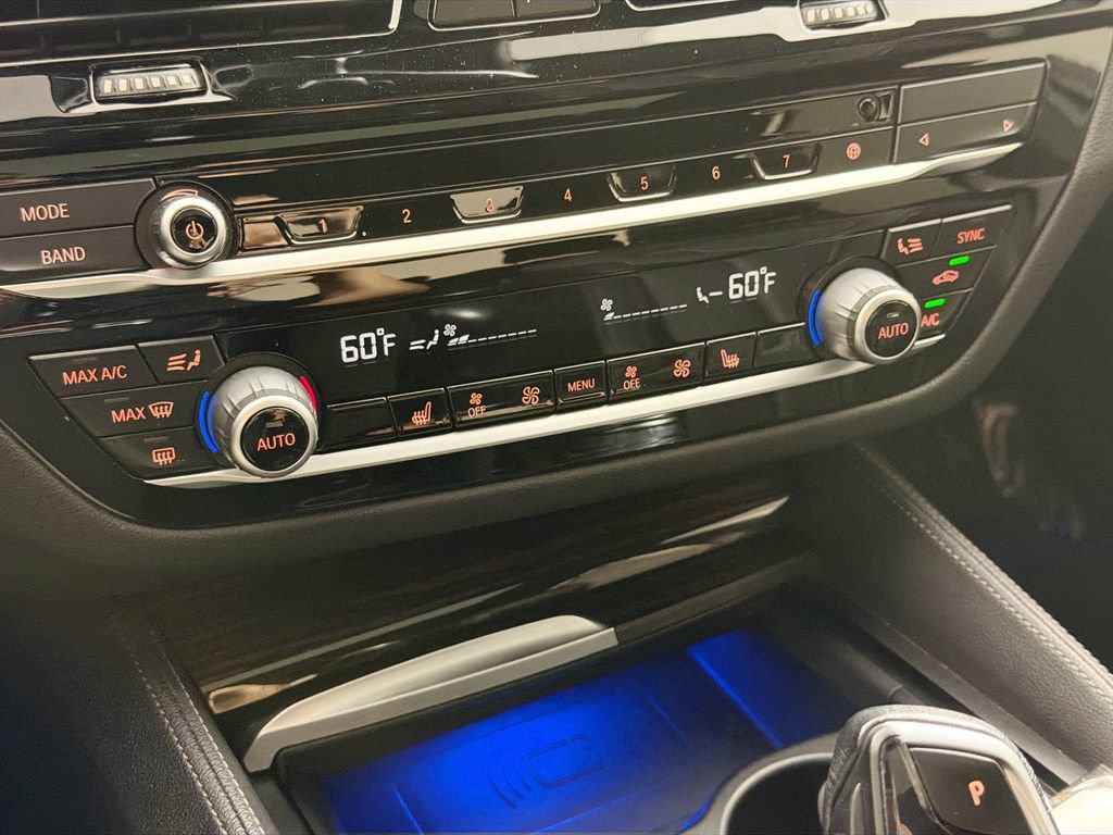 Used 2021 BMW 540i w/ M Sport Package RWD image 16