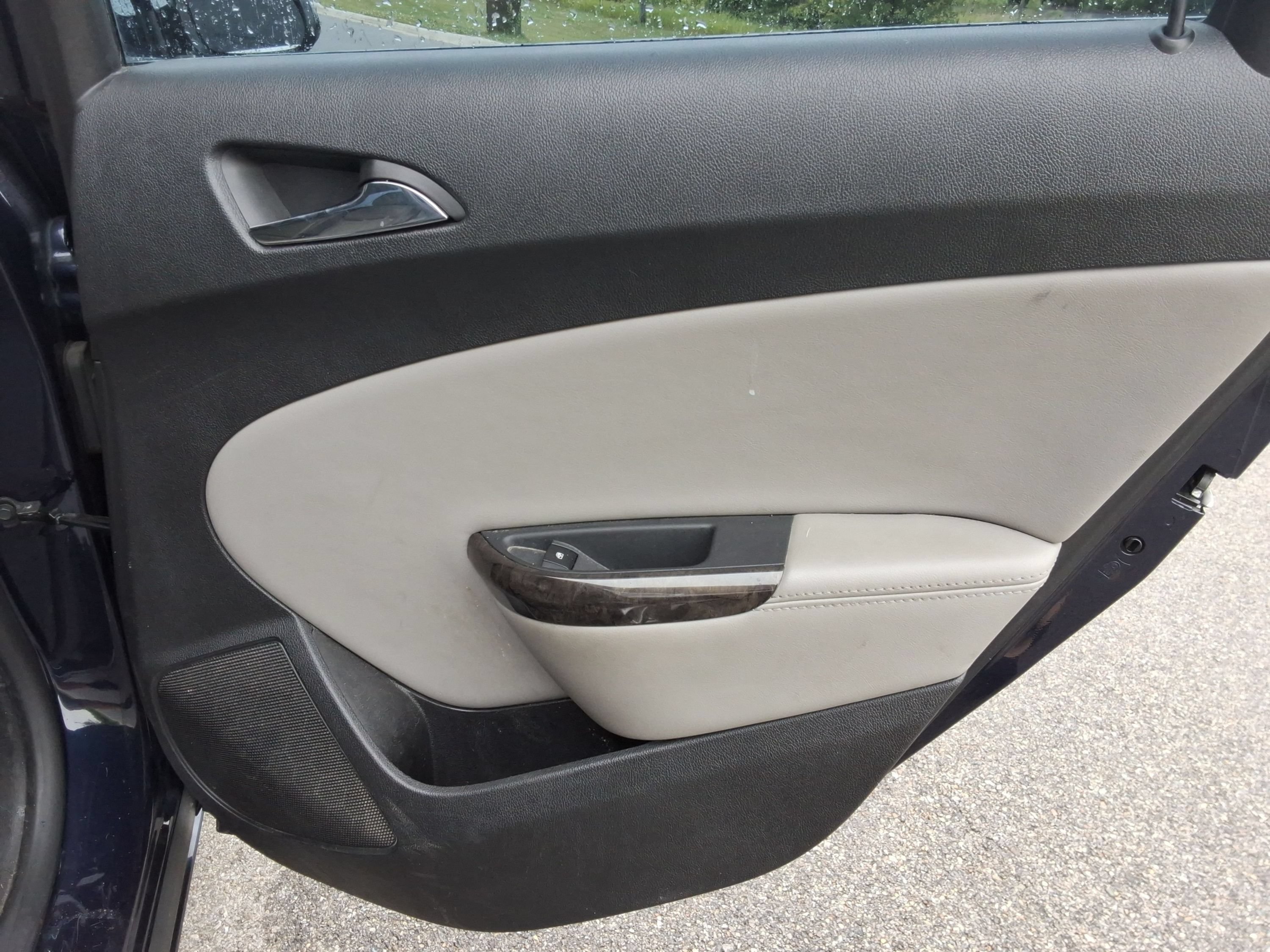 Used 2015 Buick Verano FWD image 24
