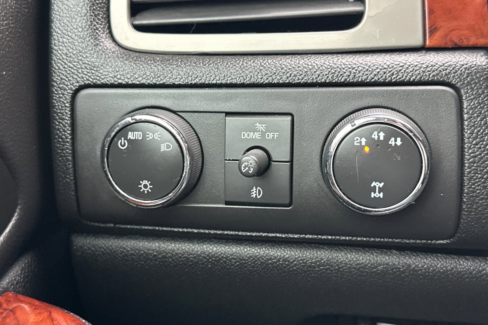 Used 2014 GMC Sierra 3500 SLT w/ SLT Convenience Package image 35