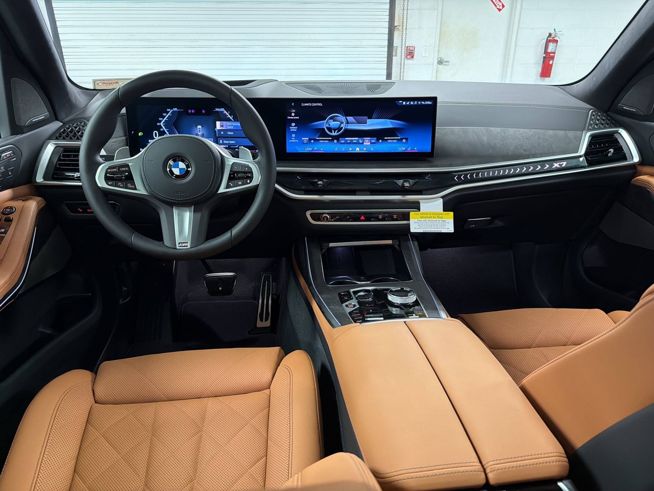 New 2027 BMW X7 xDrive40i w/ M Sport Package AWD/4WD image 16