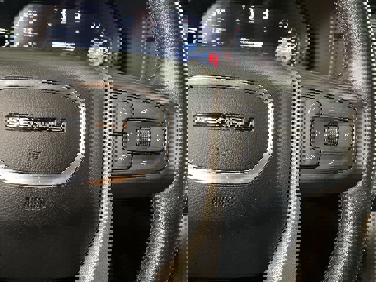 Used 2022 GMC Yukon XL Denali image 21