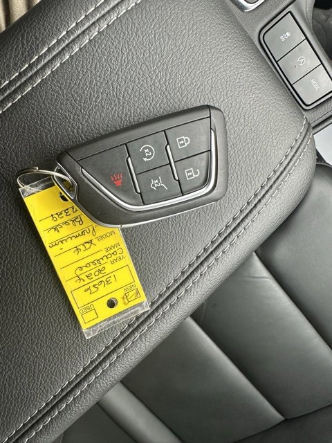 Used 2024 Cadillac XT4 Premium Luxury image 29