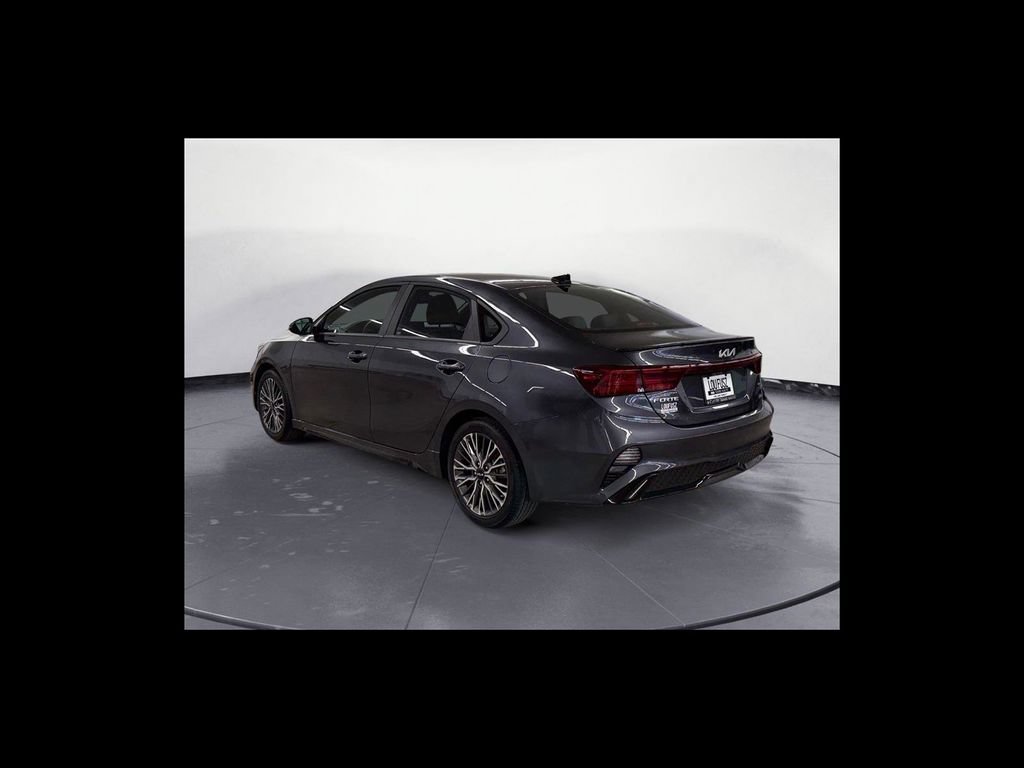 Used 2024 Kia Forte GT-Line w/ GT-Line Premium Package FWD image 4