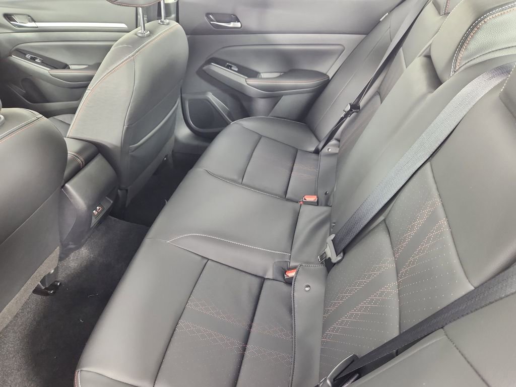 New 2025 Nissan Altima 2.5 SR w/ SR Premium Package AWD/4WD image 11
