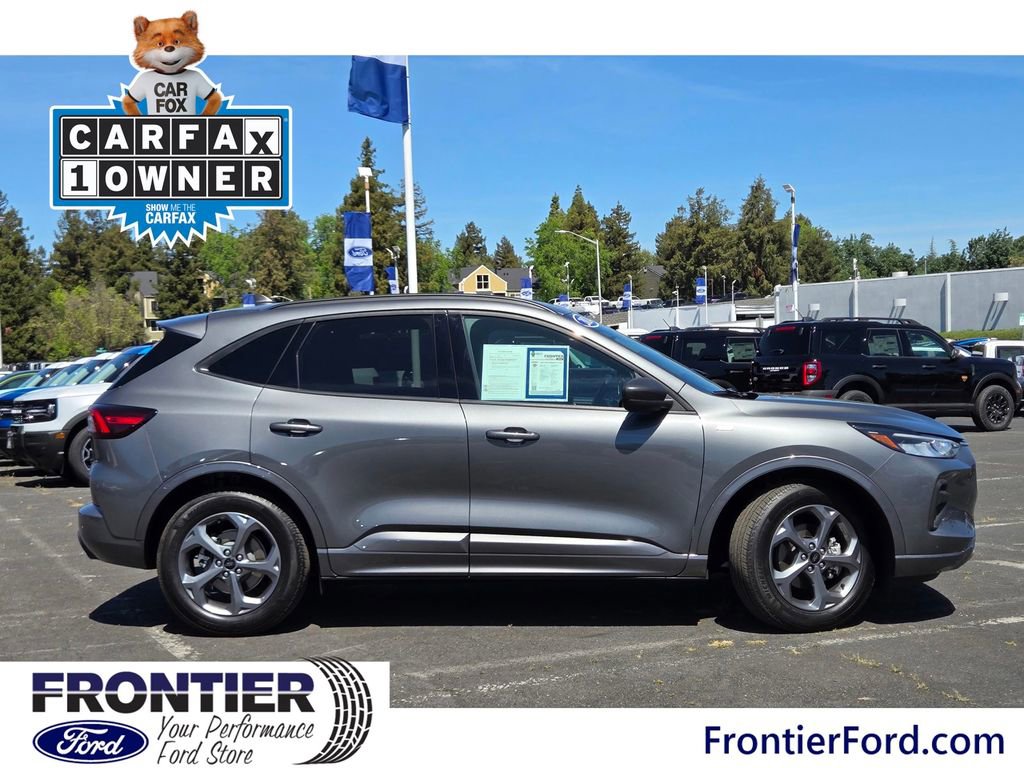 Certified 2024 Ford Escape ST-Line w/ Tech Pack #1 FWD image 4