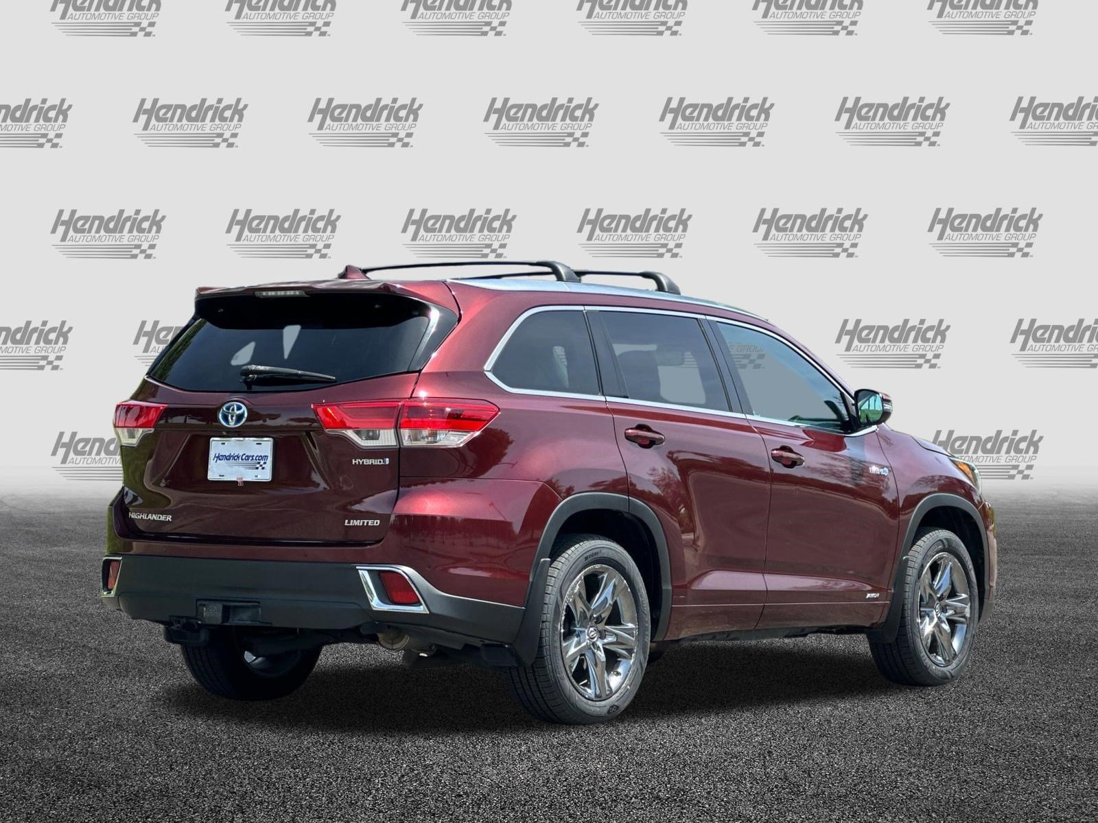 Used 2017 Toyota Highlander Limited Platinum AWD/4WD image 5