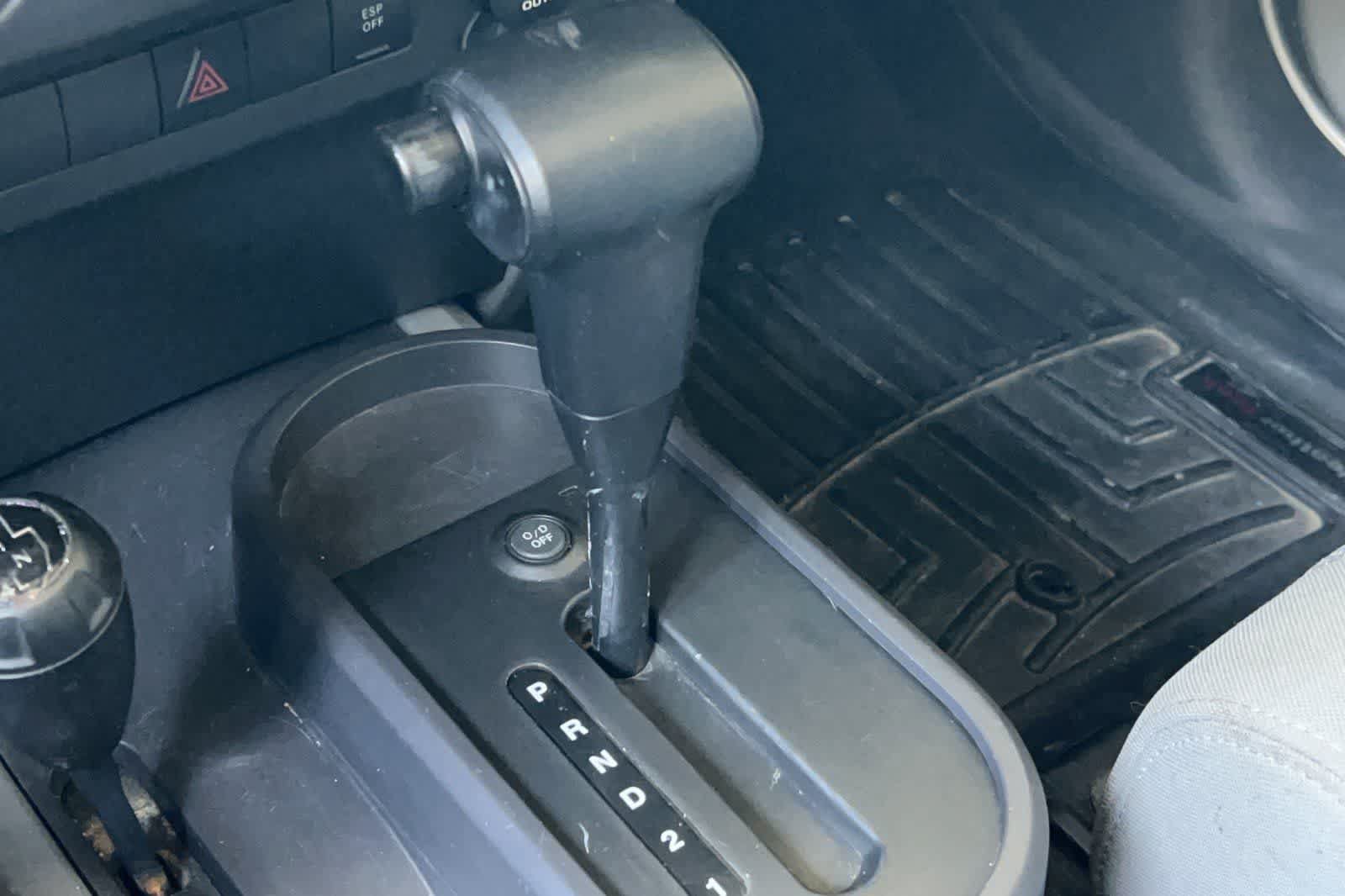 Used 2007 Jeep Wrangler Unlimited Sahara AWD/4WD image 21