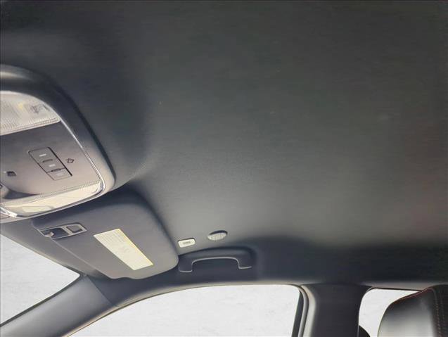 Used 2018 Jeep Grand Cherokee Trailhawk AWD/4WD image 16
