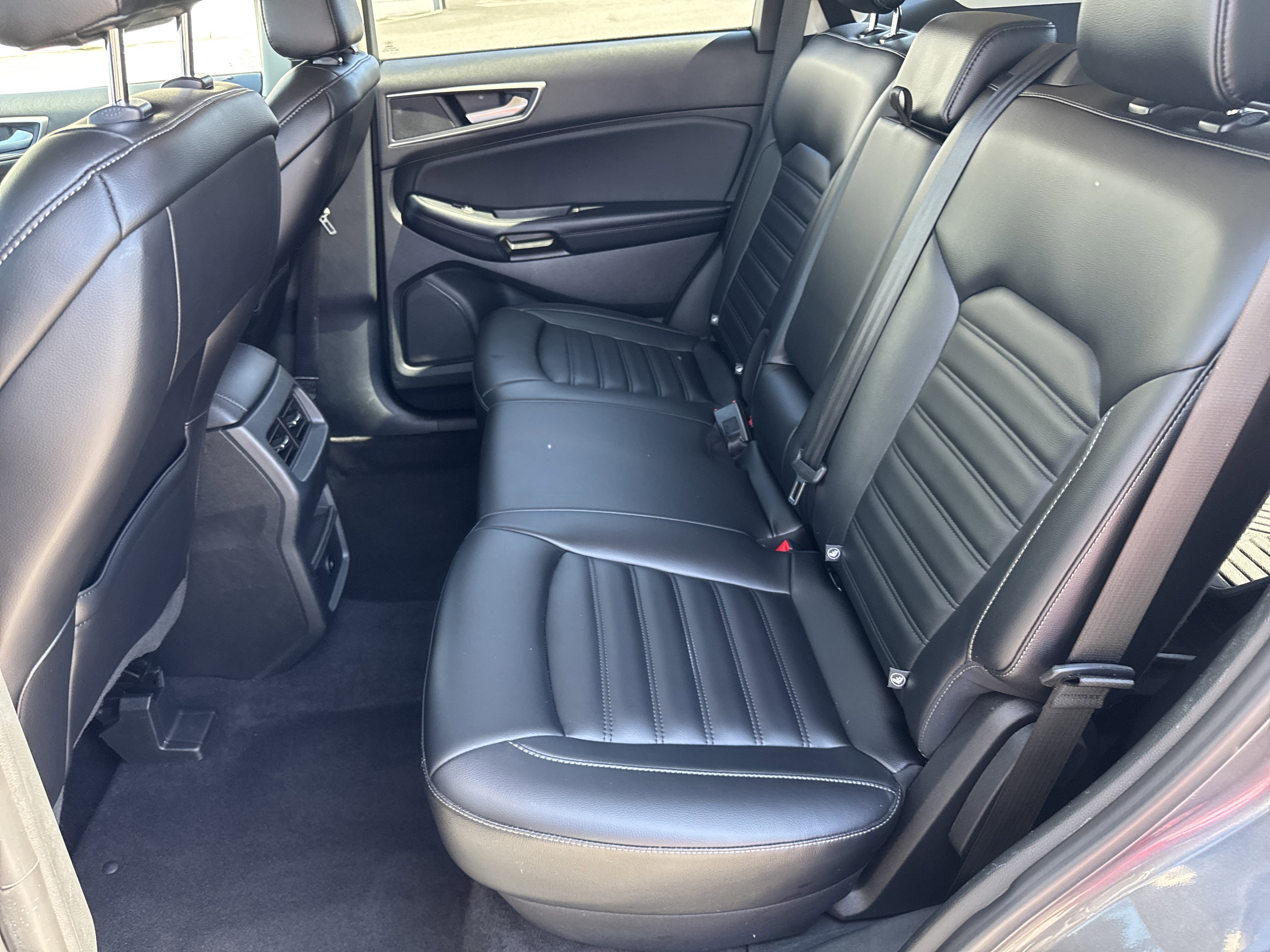 Used 2023 Ford Edge SEL image 24