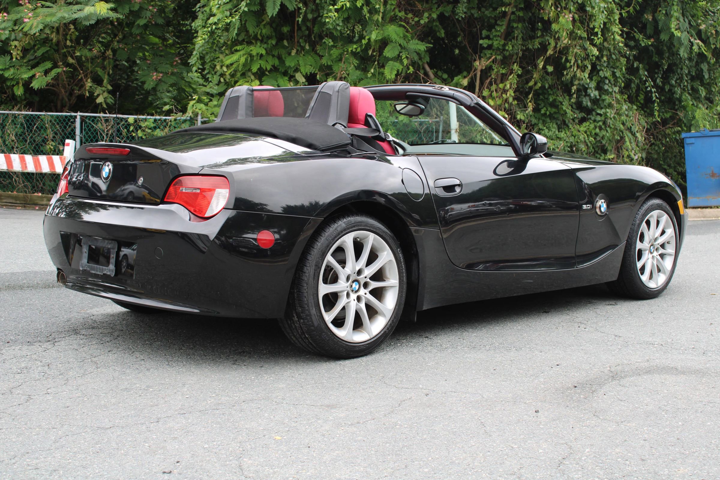 Used 2007 BMW Z4 3.0i image 7