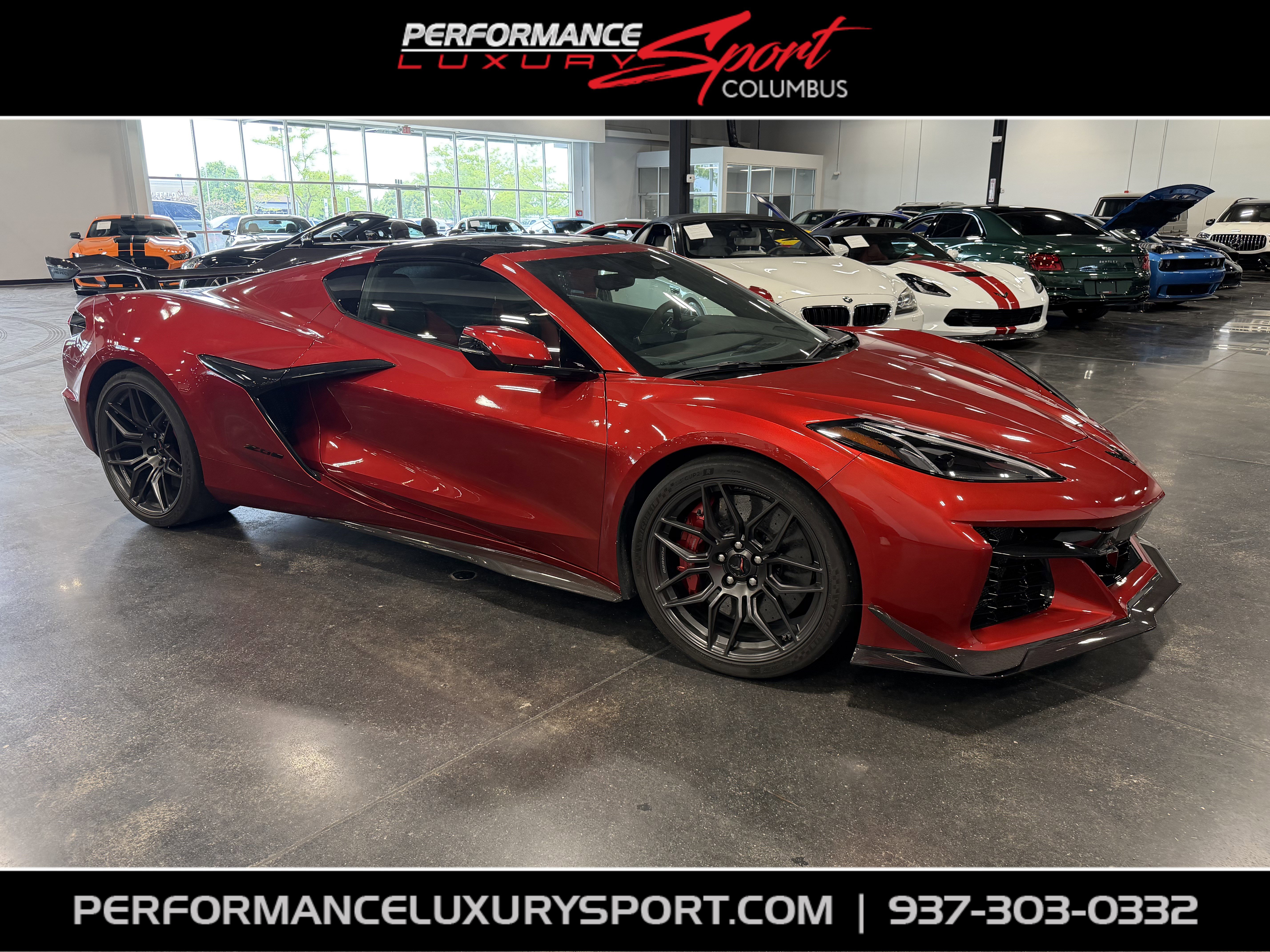 Used 2024 Chevrolet Corvette Z06 w/ Z07 Performance Package RWD image 1
