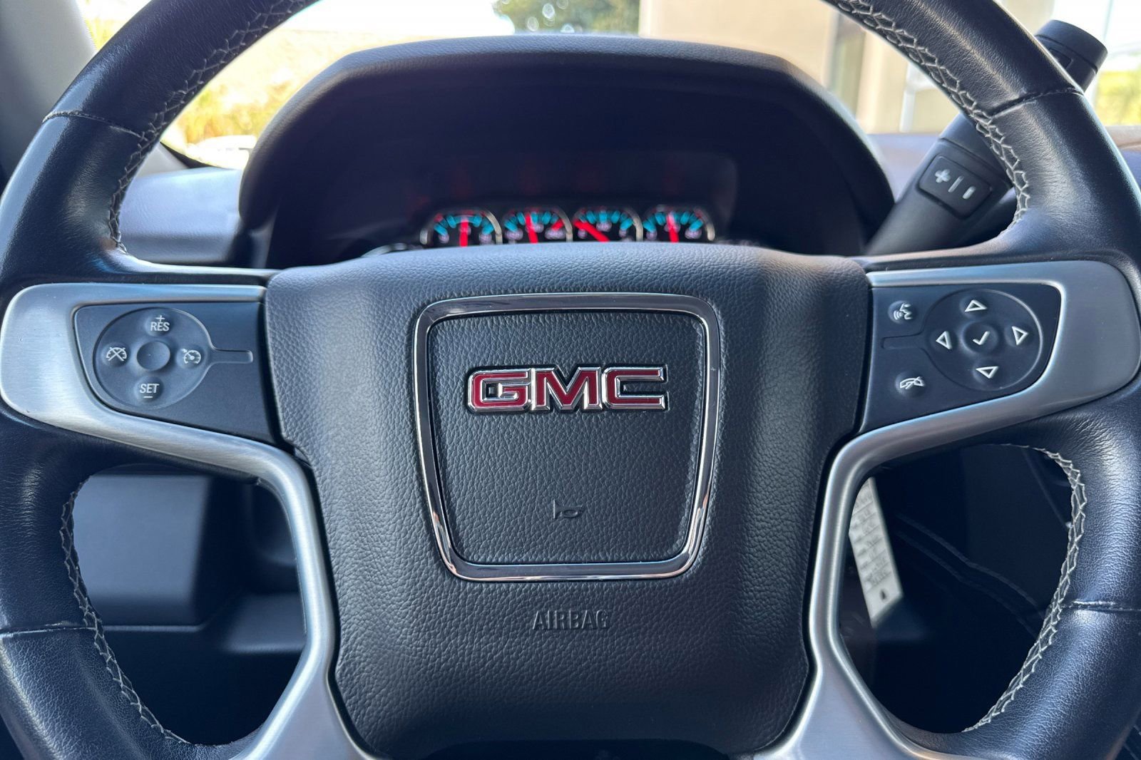 Certified 2020 GMC Yukon SLE RWD image 24