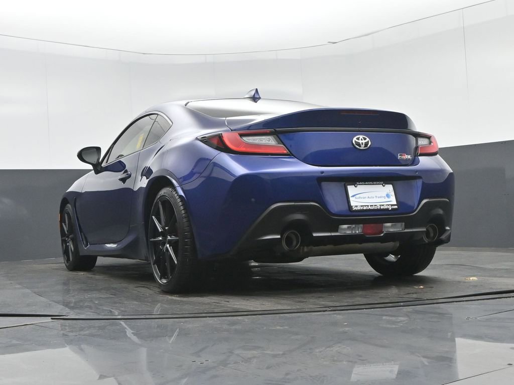 Used 2025 Toyota GR86 w/ Performance Package image 47