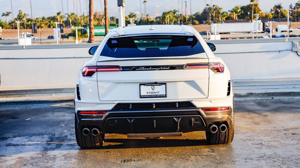 Used 2023 Lamborghini Urus Performante image 8