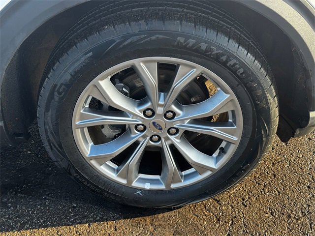 Used 2024 Ford Explorer Limited image 9