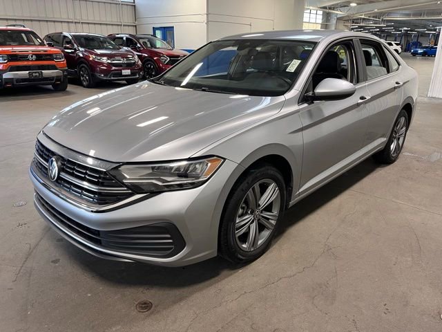 Used 2024 Volkswagen Jetta SE image 7