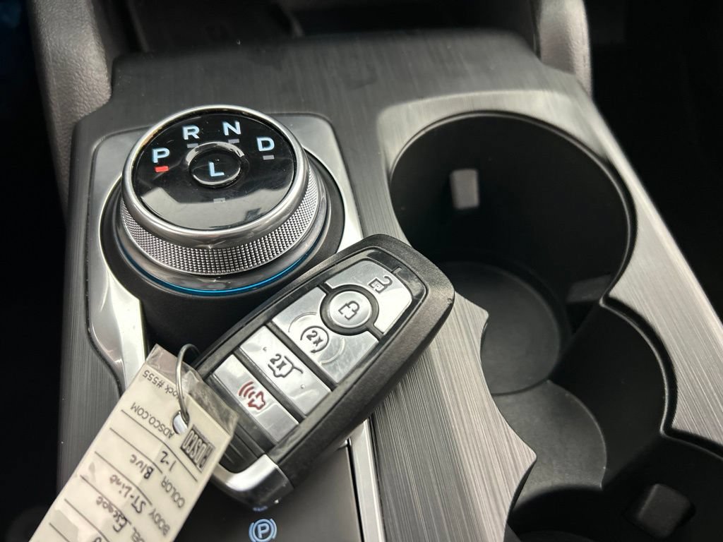 Used 2023 Ford Escape SE FWD image 18
