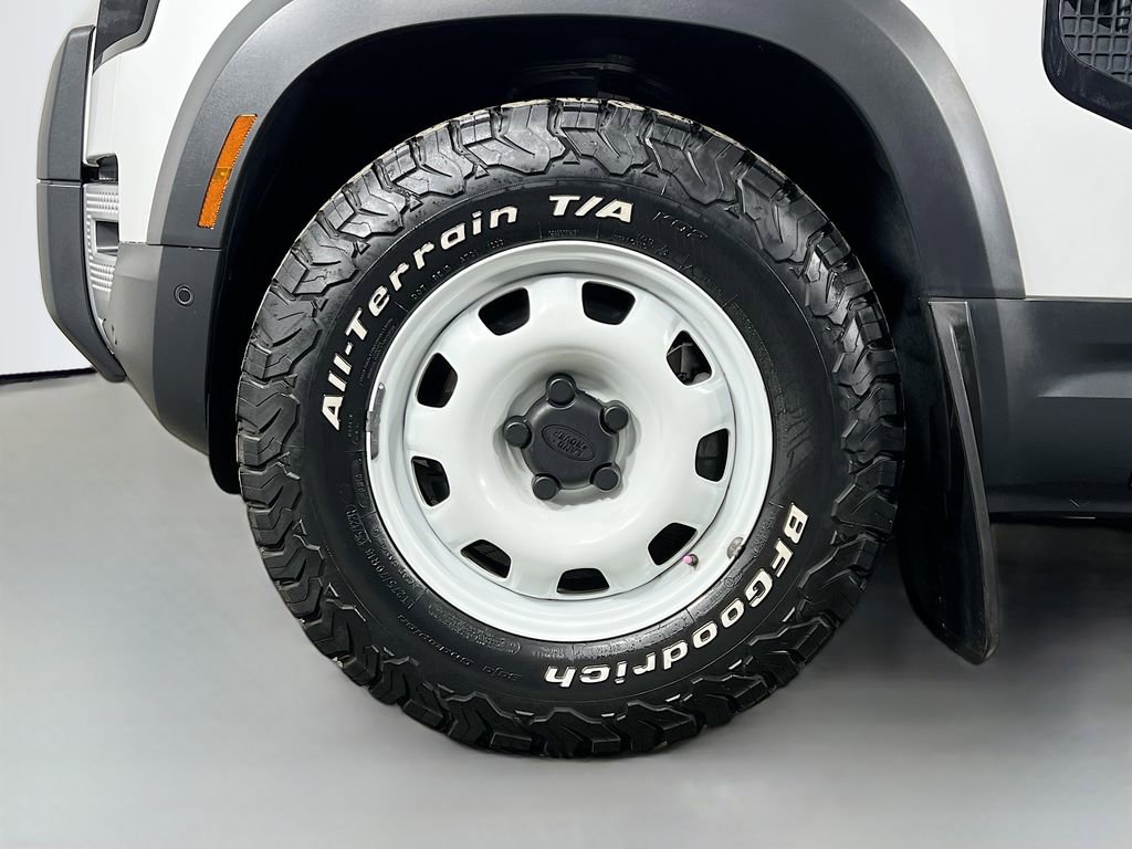 Used 2023 Land Rover Defender 110 S image 33