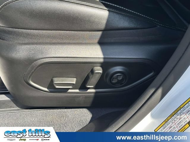 Used 2023 Jeep Grand Cherokee 4WD 4xe image 17