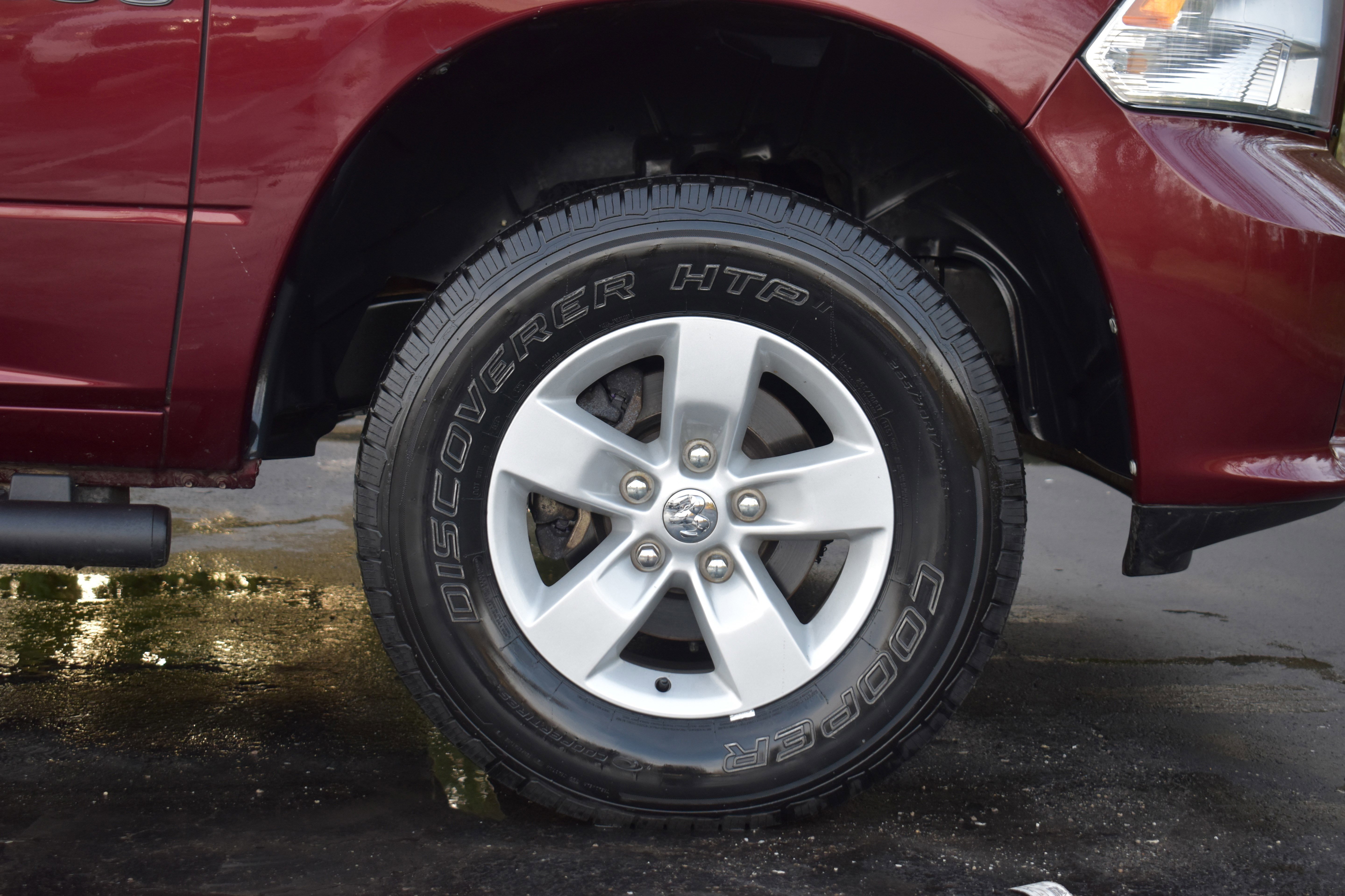 Used 2017 RAM 1500 Express RWD image 30