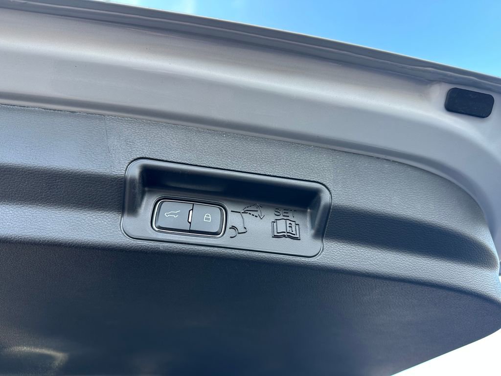 New 2025 Ford Explorer Platinum image 54